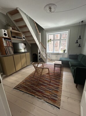 TV - City Apartment in Copenhagen with 2 bedrooms sleeps 4 (Copenhagen)