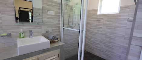 Classic Chalet, River View | Bathroom | Towels, soap, shampoo, toilet paper