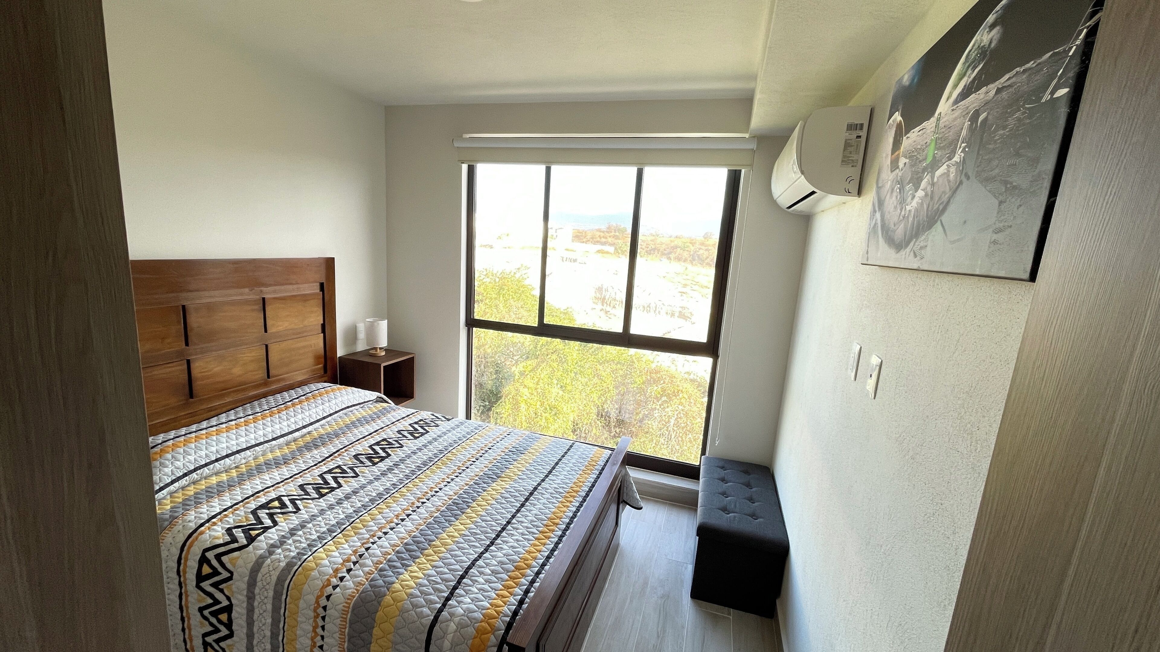 3 室のベッドルーム、アイロン / アイロン台、WiFi、ベッドシーツ