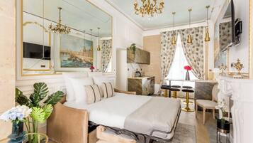 Apartment, City View | Living area | Offices