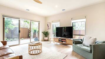 Télévision, espaces bureaux