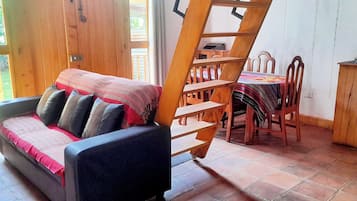 TV, DVD player, books, stereo