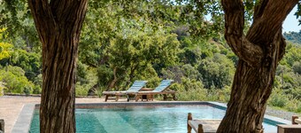 Stone House with Heated Pool, Sauna, Tennis Court... 20 Min. from Saint-Tropez