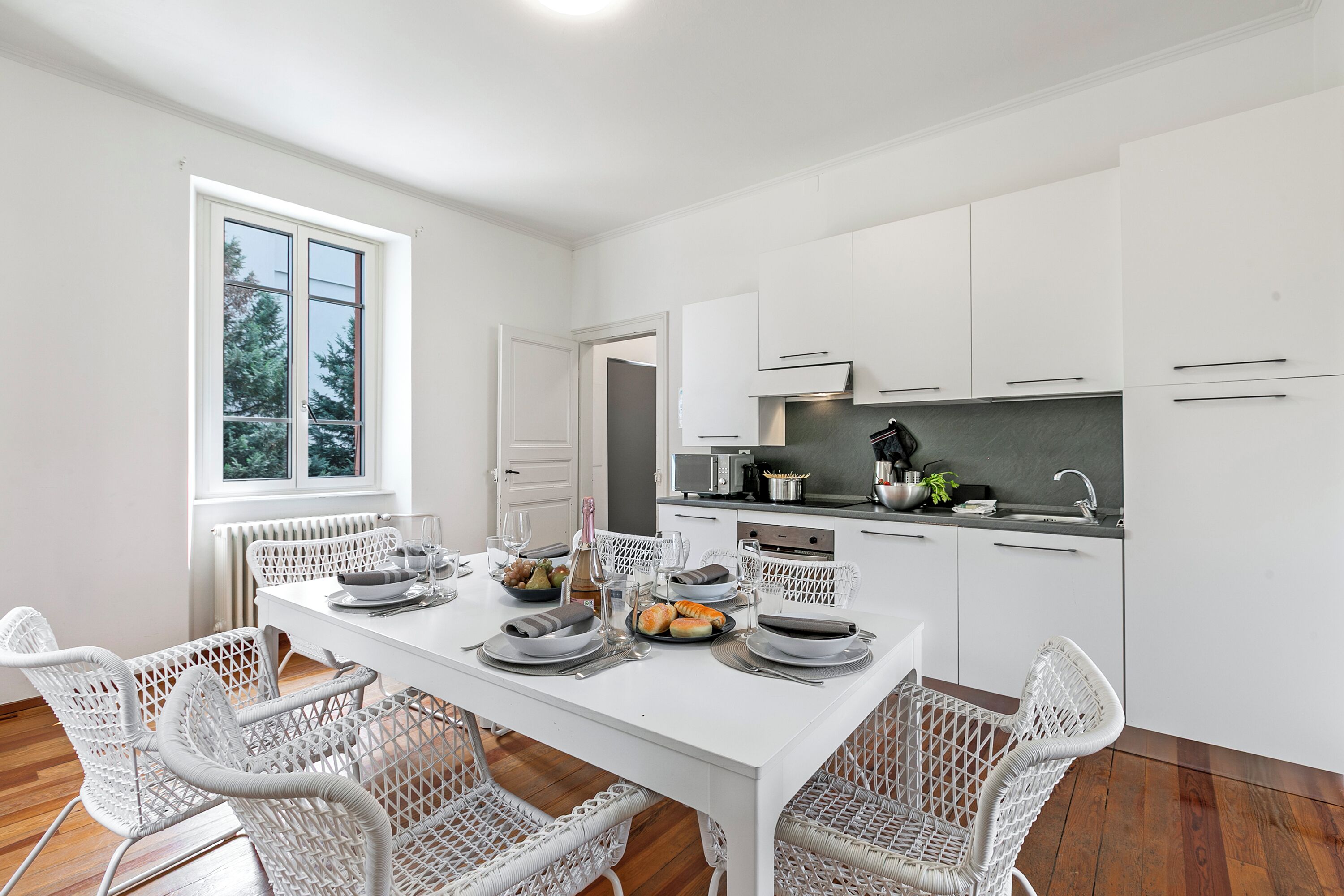 Standard Apartment, Multiple Bedrooms, 2 Bathrooms (Deluxe Duplex Lugano) | Private kitchen | Fridge, microwave, oven, stovetop