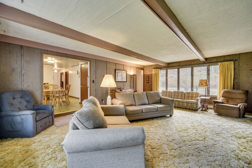 Fisher's Retreat: Hayward Home, Near ATV Trails!