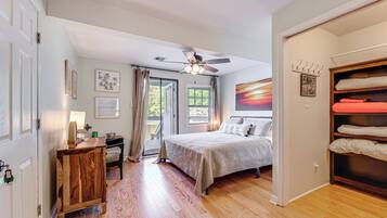 3 bedrooms, iron/ironing board, internet, bed sheets