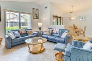 TV - Home w/ Space to Unwind Near Fort Myers Beach! (Fort Myers)