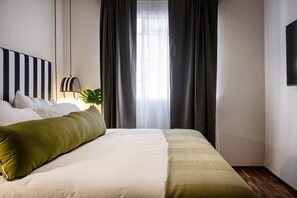 1 chambre, fer et planche à repasser, accès au Wi-Fi (inclus)
