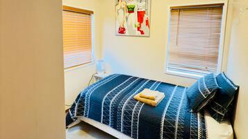 2 bedrooms, iron/ironing board, WiFi, bed sheets
