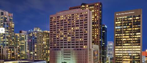 المنشأة من الخارج