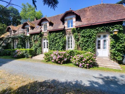 Gîte du Château - 18 people - Centre de la France - au coeur du Berry
