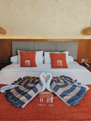 Desk, laptop workspace, iron/ironing board, free WiFi