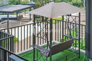 Villa, 4 Bedrooms, Garden View | Terrace/patio