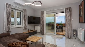 TV - Apartment Estate 1 - Island Krk by Villas Guide (Malinska)