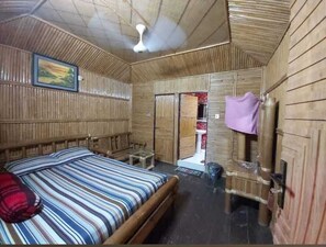 Exclusive Double Room - Maraying Thong Eco Resort (Alikadam)