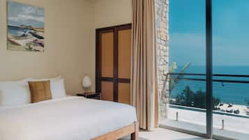 Panoramic Double Room, Balcony | Iron/ironing board, free WiFi