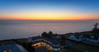 Seacliff Haven | Waterfront Luxury, Stunning Views, Hot Tub & Game Room
