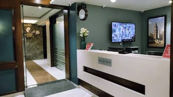 Quầy tiếp tân