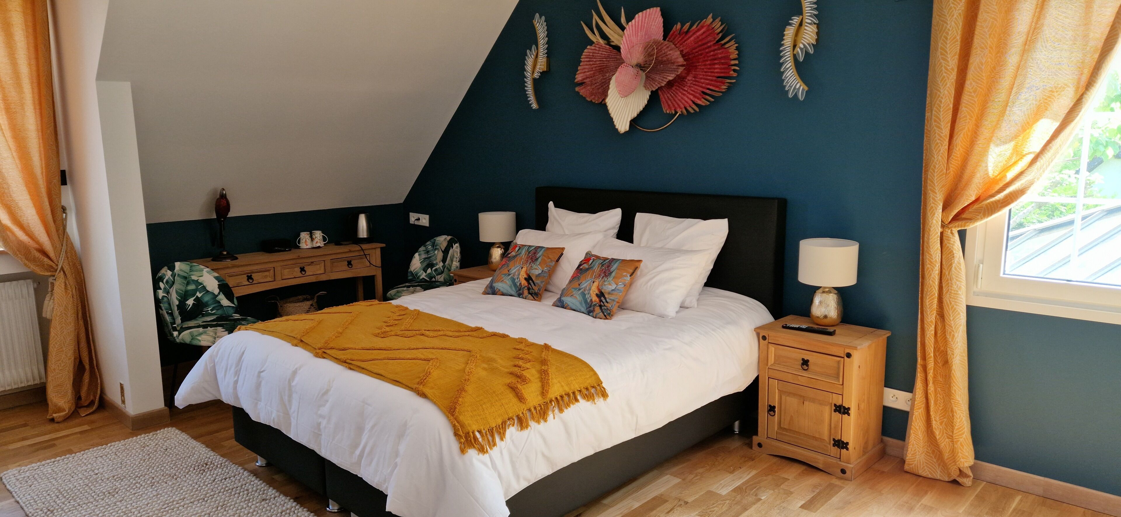 Deluxe tweepersoonskamer, terras, uitzicht op tuin | Luxe beddengoed, Select Comfort-bedden, individueel gedecoreerd