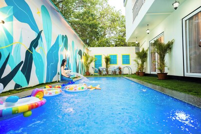 Feel Goa Villa Ridley- Unit of My Booking Guru, 2 minutes to the Beach.