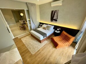 1 chambre, bureau, fer et planche à repasser, Wi-Fi