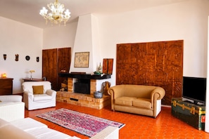 Family Villa, 3 Bedrooms, Fireplace (Dimora San Pancrazio - Villa with) | Living area