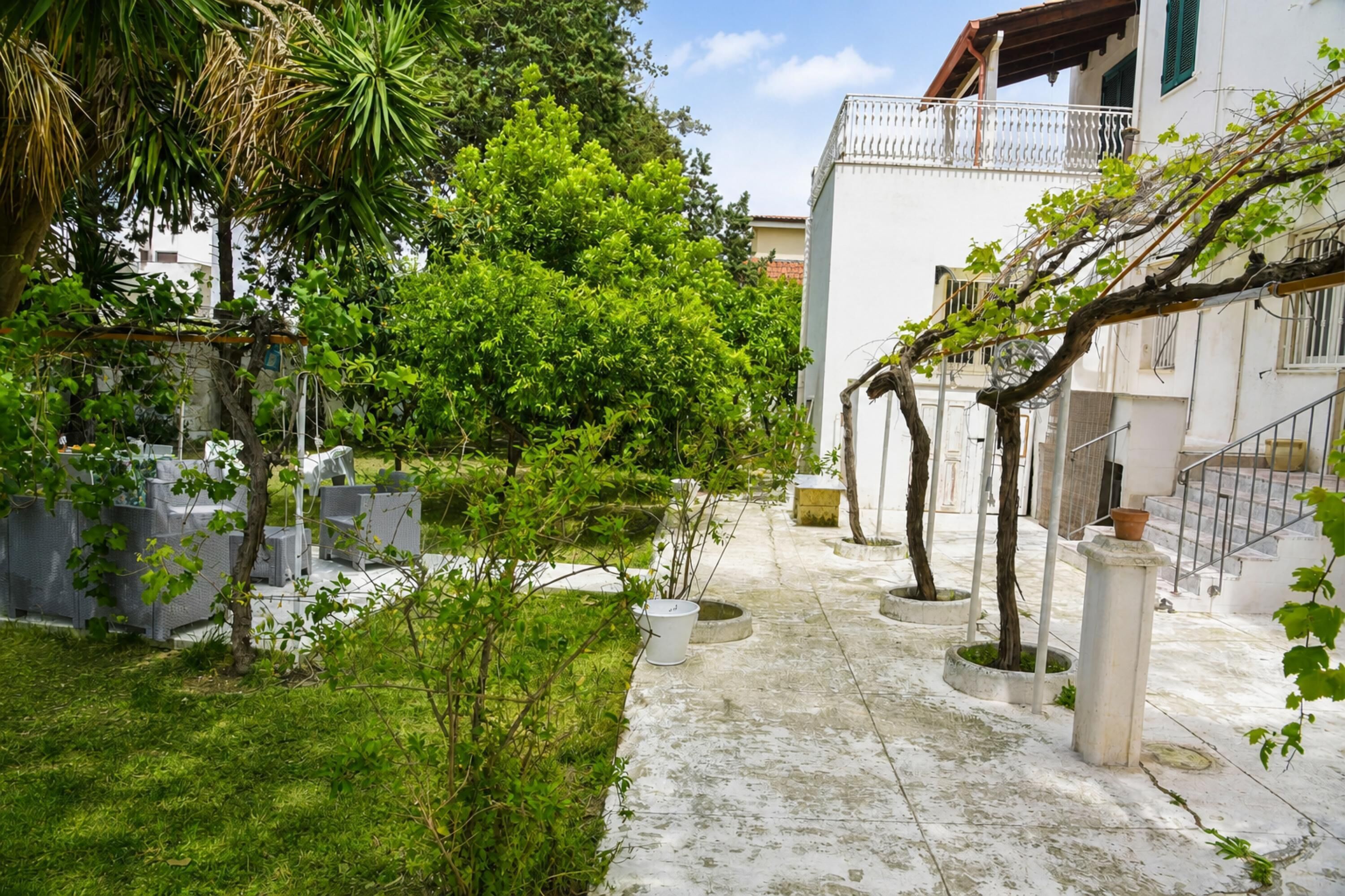 Villa familiare, 3 camere da letto, caminetto (Dimora San Pancrazio - Villa with) | Parco della struttura