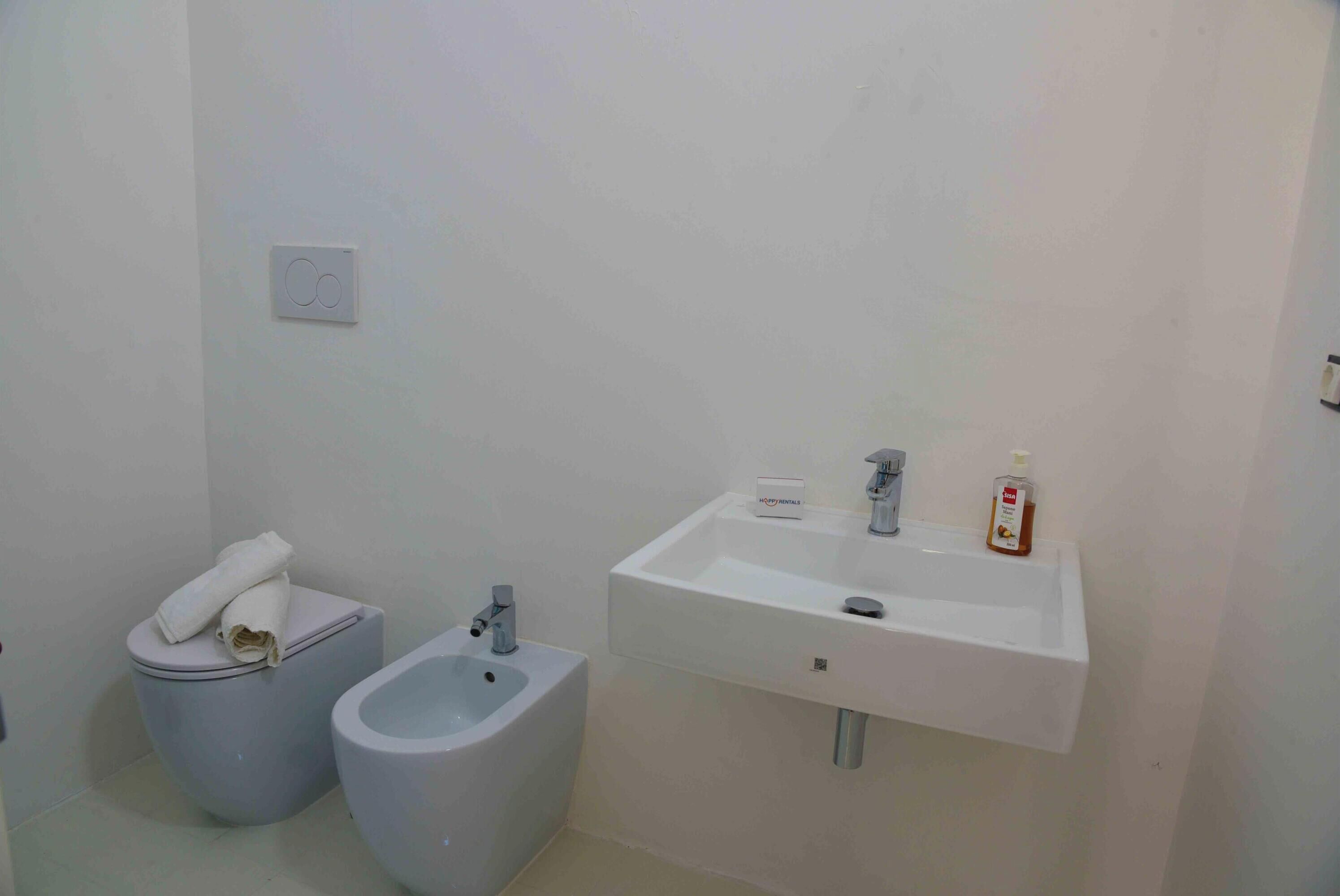 Familienvilla, Mehrere Schlafzimmer (Dimora San Pancrazio) | Badezimmer | Dusche, Bidet, Handtücher, Seife