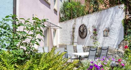 Room 'Lutz - Zimmer 1' with Shared Terrace, Shared Garden and Wi-Fi
