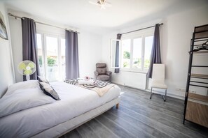 4 chambres, fer et planche Ă repasser, Wi-Fi gratuit, draps fournis