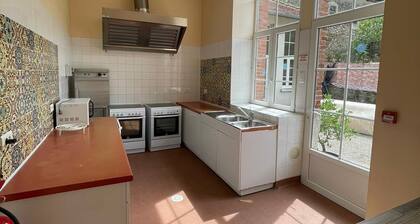 Group gîte, many activities, river, footbridge, dogs ok, nature