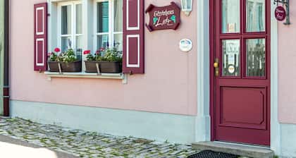 Zimmer 'Gästehaus Lutz - Zimmer 4' mit gemeinsamer Terrasse, gemeinsamem Garten und Wi-Fi