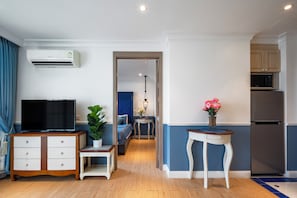 Deluxe Apartment, Balcony | Living area | Smart TV, Netflix, streaming services