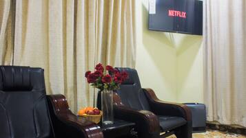 Executive Double Room | Free WiFi