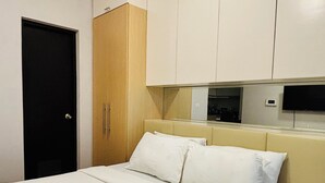 Room, 1 Bedroom, Balcony, City View | 1 bedroom - Room-staycation Champ Close to Your Hear (Iloilo)