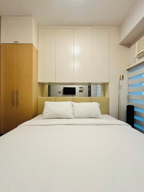 Chambre, 1 chambre, balcon, vue ville