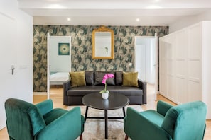 Apartment, City View | Living area