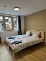 Apartamento, balcón, vistas a la montaña | Sistema de insonorización y wifi gratis