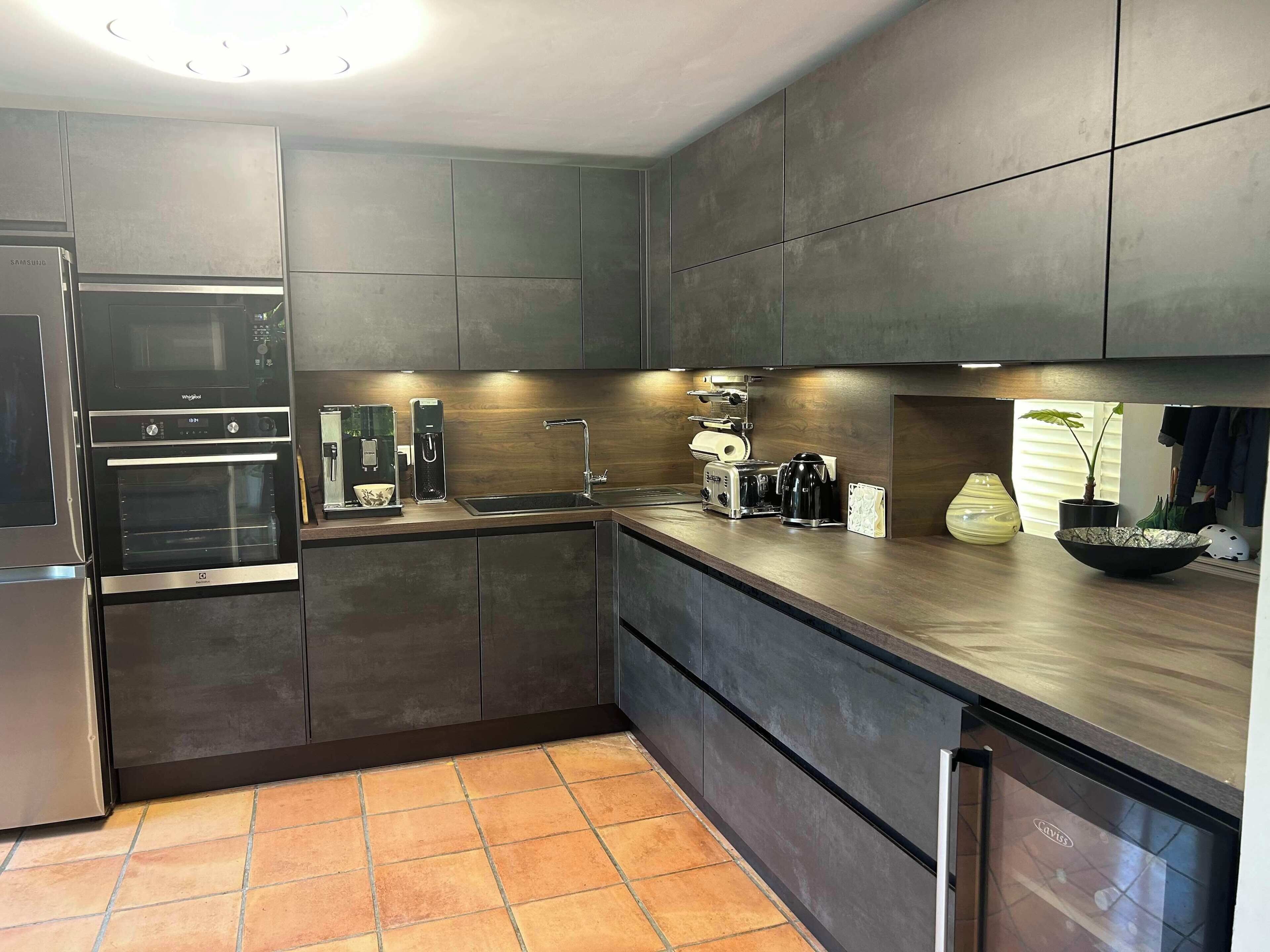 Mikrobølgeovn, ovn, kogeplade, opvaskemaskine