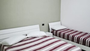 Unclassified image, 3 of 24, button - SE158 - Senigallia, three-room apartment in the center with air conditioning (Senigallia)