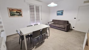 Unclassified image, 4 of 24, button - SE158 - Senigallia, three-room apartment in the center with air conditioning (Senigallia)
