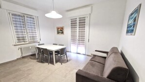 Unclassified image, 5 of 24, button - SE158 - Senigallia, three-room apartment in the center with air conditioning (Senigallia)