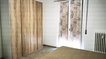 3 camere