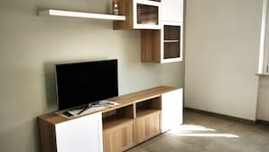 Unclassified image, 2 of 24, button - SE158 - Senigallia, three-room apartment in the center with air conditioning (Senigallia)