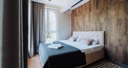 Chisinau Parkside 2-Bed Apartment with Kitchen