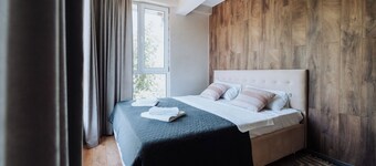 Chisinau Parkside 2-Bed Apartment with Kitchen