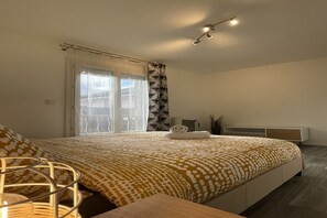 1 bedroom, Internet