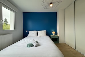 3 chambres, fer et planche à repasser, accès Internet