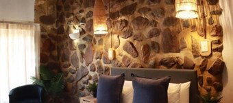 Silverlakes Farm Hotel