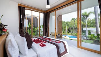 Deluxe Villa | Desk, free WiFi
